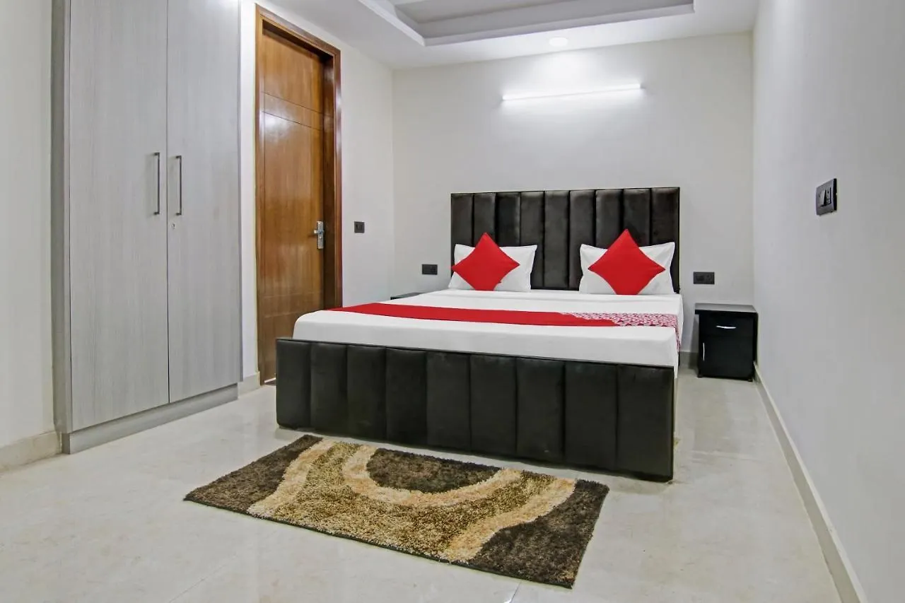 Hotel O The Crimson Palace New Delhi India