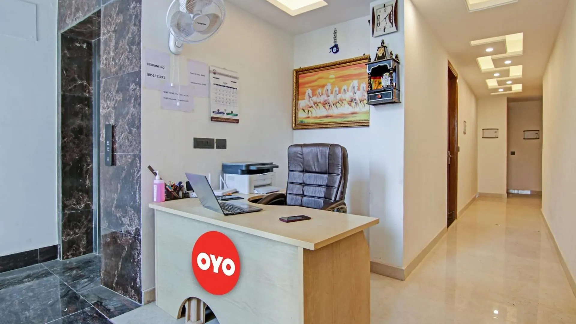 Hotel O The Crimson Palace New Delhi
