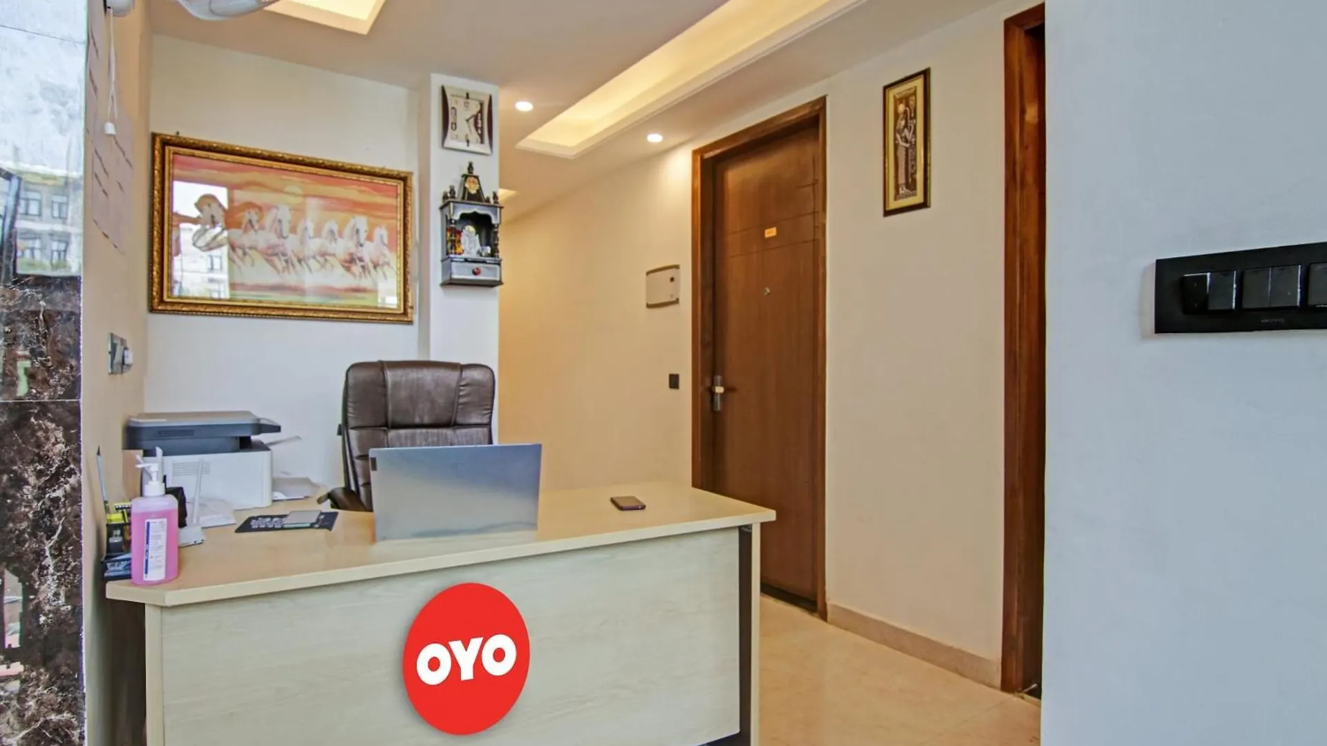 ***  Hotel O The Crimson Palace New Delhi India